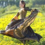 Idées cadeaux de Noël pour femmes : robes de soirées ethniques et originales